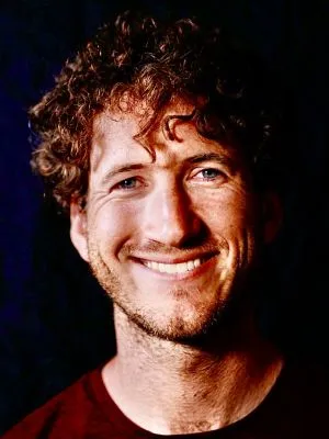 Nadav Oakes