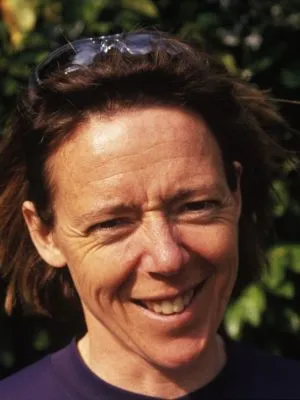 Libby Peter
